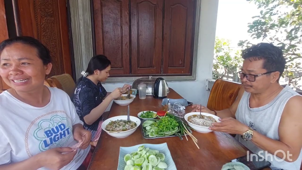 น้องนัดเข้าครัวเฮัดข้าวเปียกสู่กินจ้า