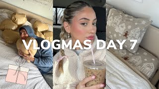 Vlogmas Day 7 Sams Bday, Opening Gifts, New Holiday Bed Sheets & Breakfast Date