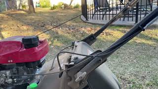 Mulching up leaves with the Honda HRN216