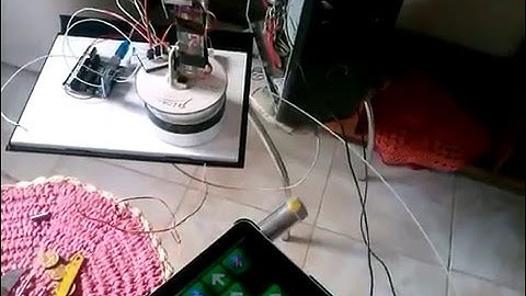 Braço Robótico Reciclado Controlado por Android via Bluetooth