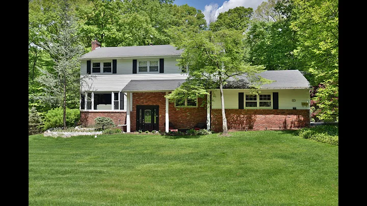 703 Beechwood Drive, Twp of Washington, NJ - Terrie O'Connor Realtors Listing