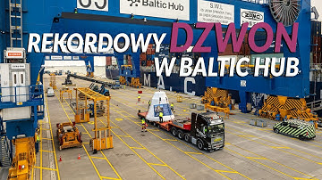 Nietypowy załadunek w Baltic Hub. Na statek załadowano 55-tonowy dzwon Vox Patris