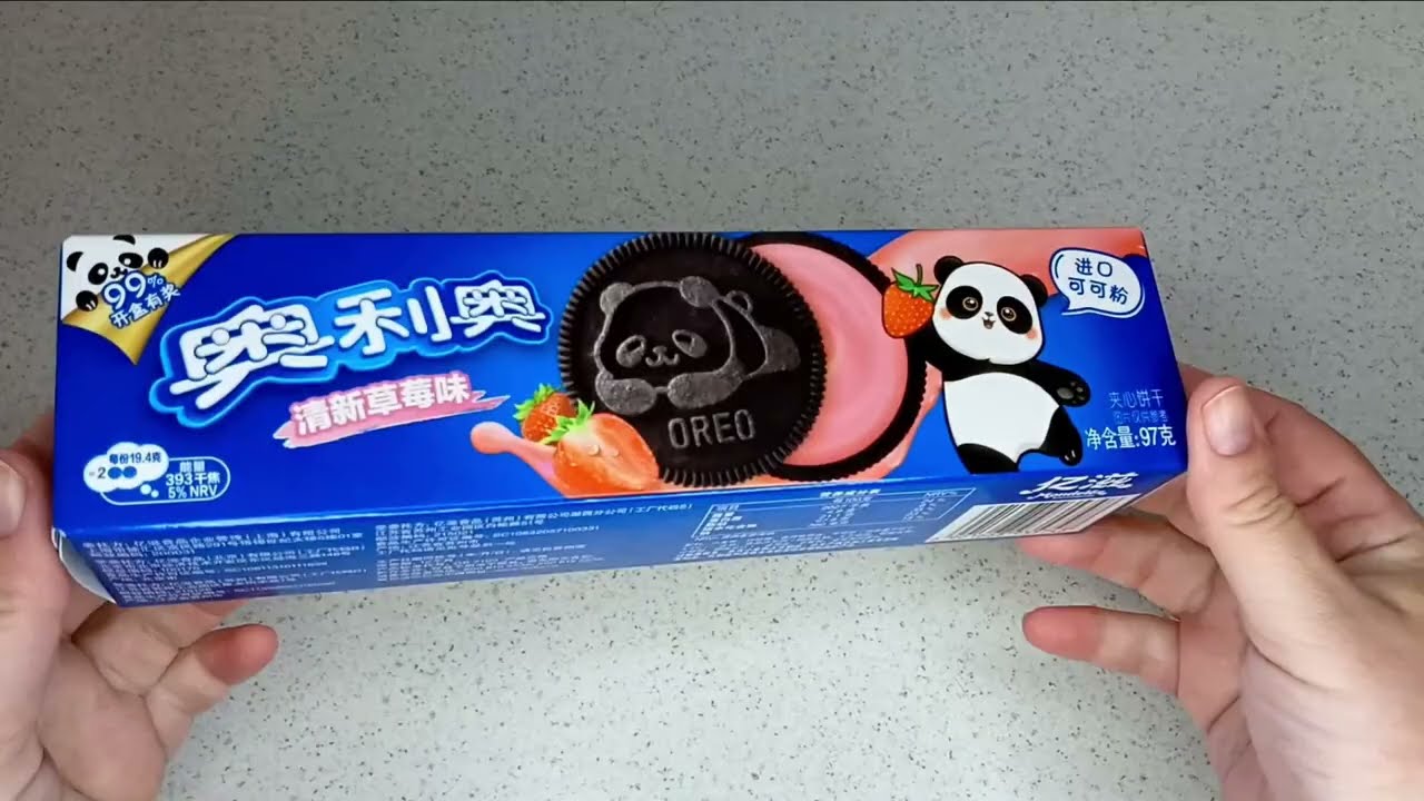 ASSAGGIO GLI OREO SPECIALI PANDA ALLA FRAGOLA DALLA CINA TASTE TEST STRAWBERRY