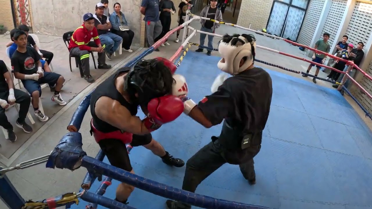 Sparring Yosgart “Dinamita” Uscanga (careta Blanca) recibiendo visita Cardenas Boxing Round 1 