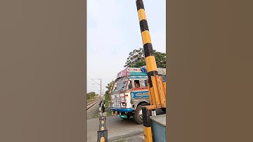 New Honking Medha EMU Skip Railgate #Shorts