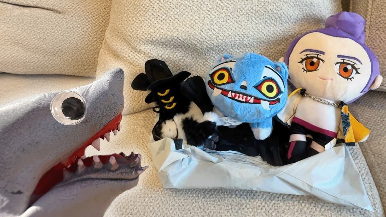SHARK PUPPET VS Kpop DEMON HUNTERS | Tiger Dancing Meme