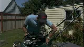How to Recognize Stale Fuel in a Lawnmower