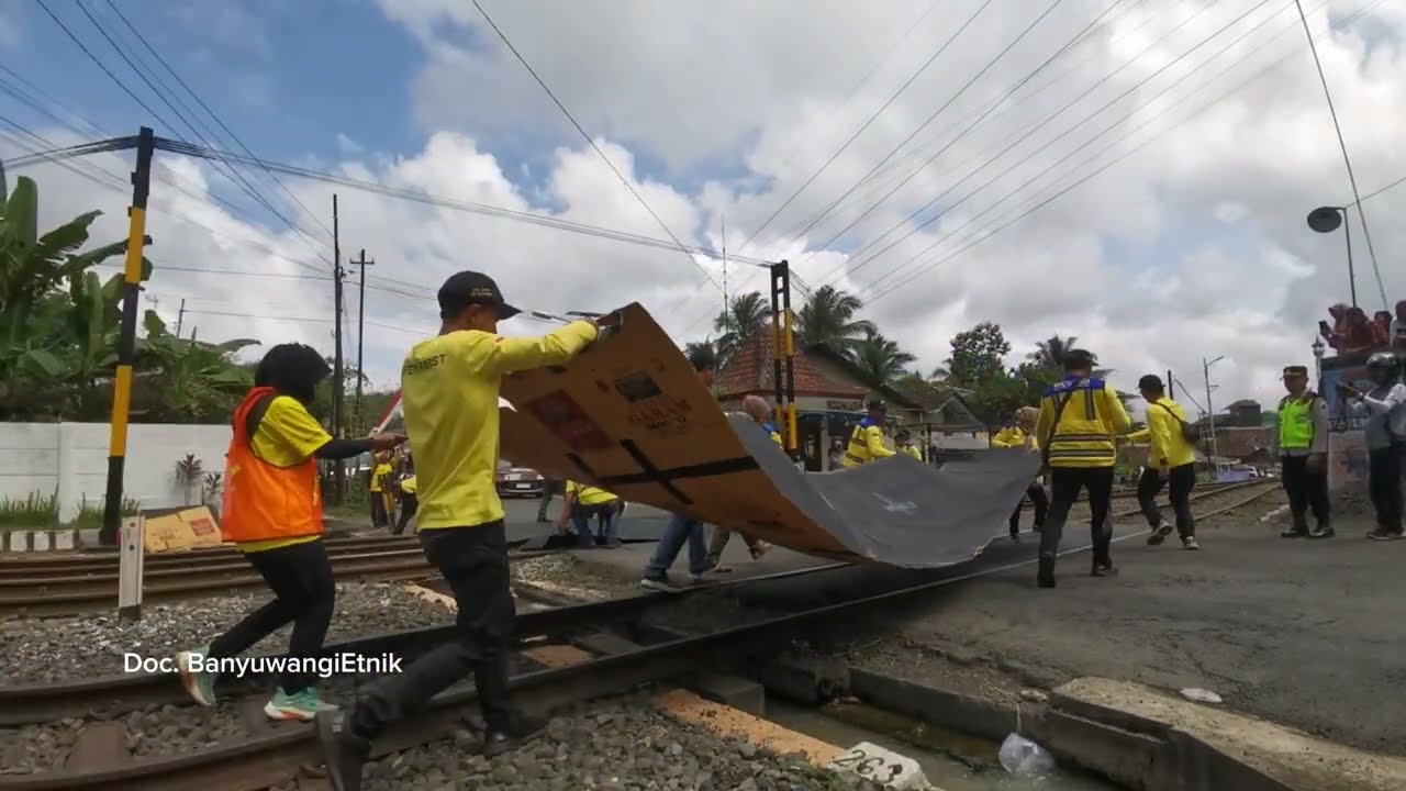 Detik Detik Pembalap Tour de Banyuwangi Ijen 2025 Stage 1