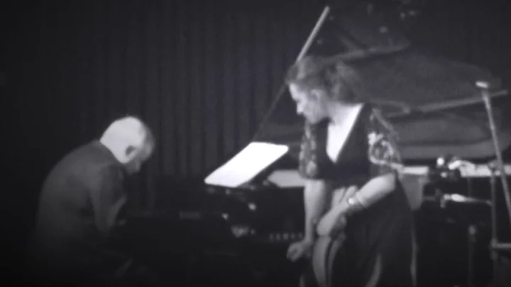 Miss Otis Regrets Cole Porter - Sung by Julia Mess...