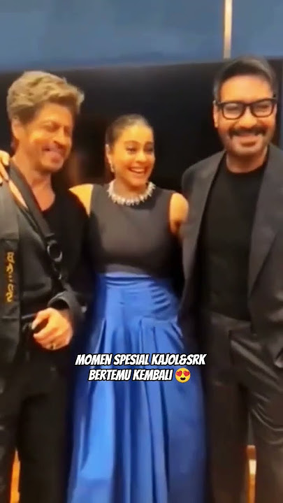 special moment kajol and srk meet again 😍😍