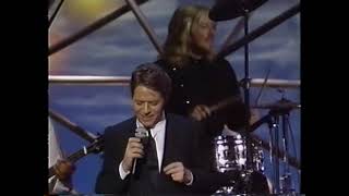 Robert Palmer - I Didn't Mean To Turn You On - Live