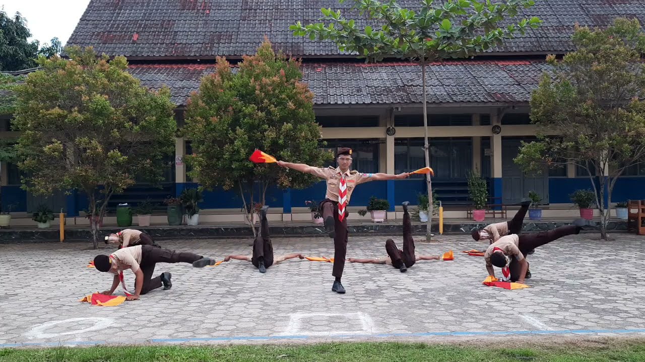HEBOH MADAKARI JUARA 2 SEMAPHORE DANCE TINGKAT NASIONAL TAHUN 2021.