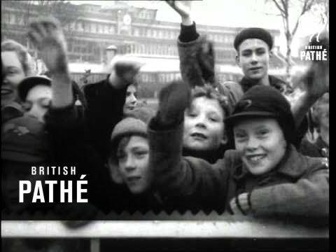 German Immigrants Leave For Australia (1950-1959)