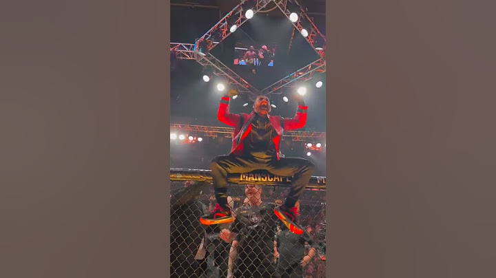 Merab Dvalishvili took Sean O'Malley's jacket 😂