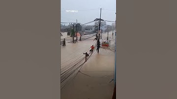 Thailand floods trap nearly 2 million residents and tourists