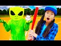 Wendy Pretend Play Kids Story about Aliens Green Friends