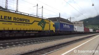 Durchfahrt OBB 1144 107/7 mit Rollande Landstrasse in Martrei 22-07-2014