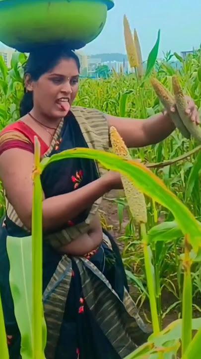 Moti aunty ki big Navel deep hot aunty #bhojpuristatuscreatio #new