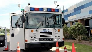 Mobile command unit helps out hurricane evacuees at shelter