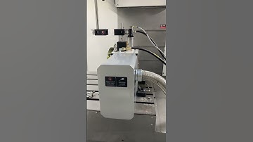 Laser interferometer detects X-axis accuracy of vertical machining center vmc1160