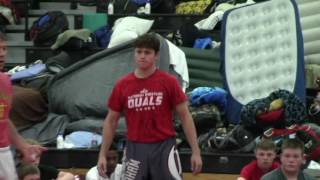 Head Inside Single - Inside Tie,Wrist (Wrestling Move)