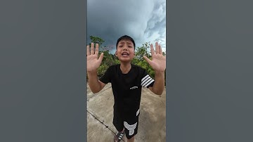 Cậu bé tốt bụng giúp đỡ ông lão mù | Tân ối á TV #shorts