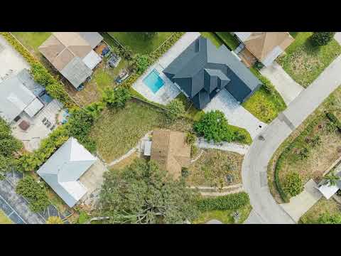 1300 Loma Linda Court, Sarasota, FL home video tour
