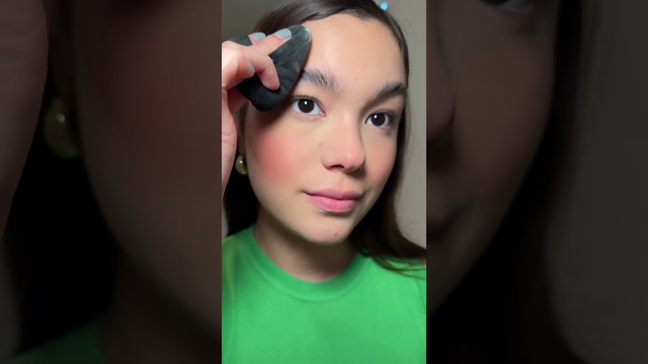 Oil control, an even complexion, + ZERO flashback 📸 with the AOA Flawless Setting + Finishing Powder