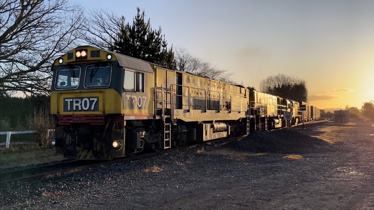 TasRail TR07 TR04 2009 31 train Hagley YouTube
