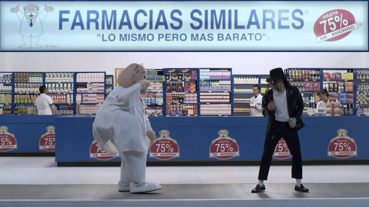 Dr.Simi Baila como Michael Jackson