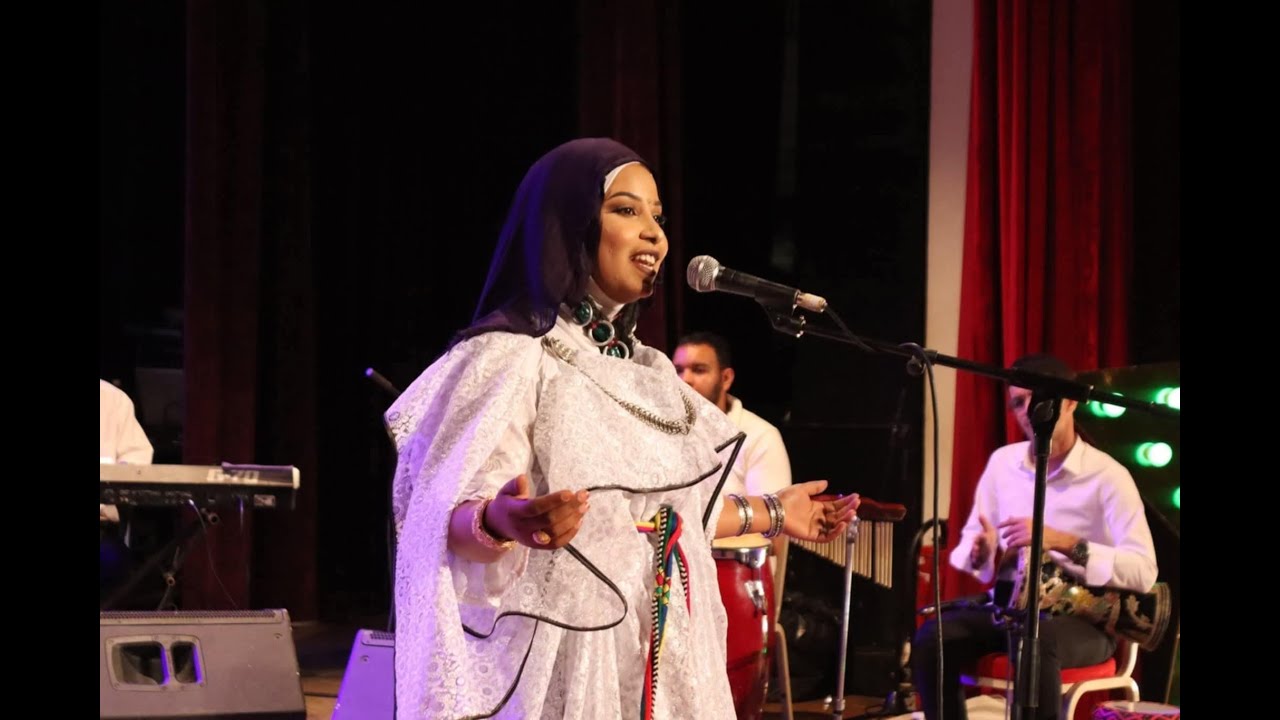 صوت من أعماق الصحراء، يحمل نفحات روحانية... سليماني فاطمة الزهراء