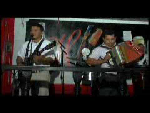 Vladimir Atencio & El Grupo Manantial de Amor - En...