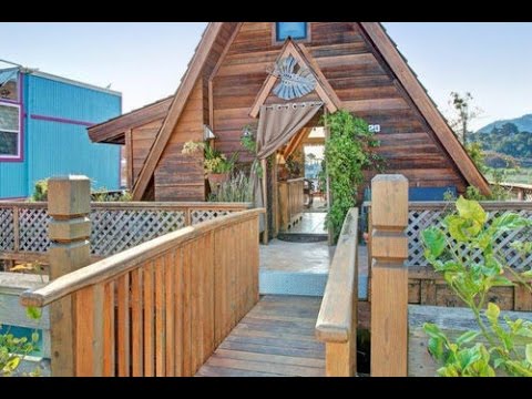 camera iphone 8 plus apk Sail Away on This 'Temple of Light' Houseboat For $1.095M