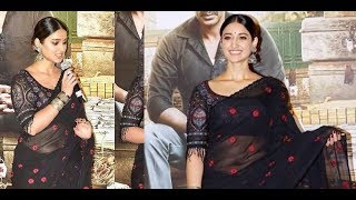 Ileana D'Cruz Hot Navel In Saree