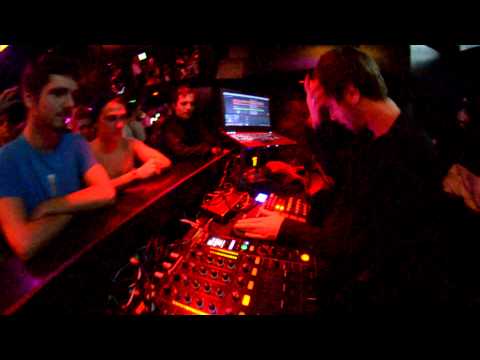 NEUS - SOCIAL CLUB - 06.12.2012 (INTRO-TURN IT UP)