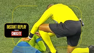 Player ELBOWED by Referee Gets Subbed for Injury screenshot 4