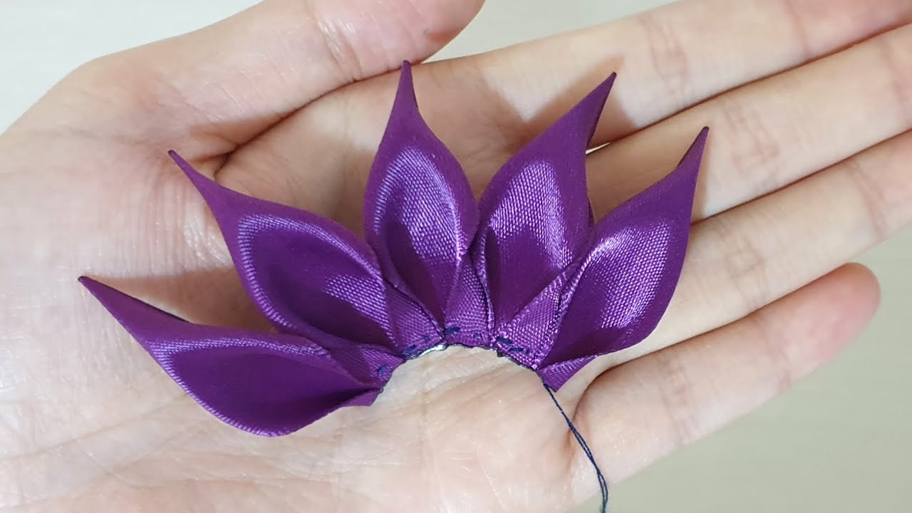 Super Easy Ribbon Rose Making Ideas - Amazing Trick with Scale