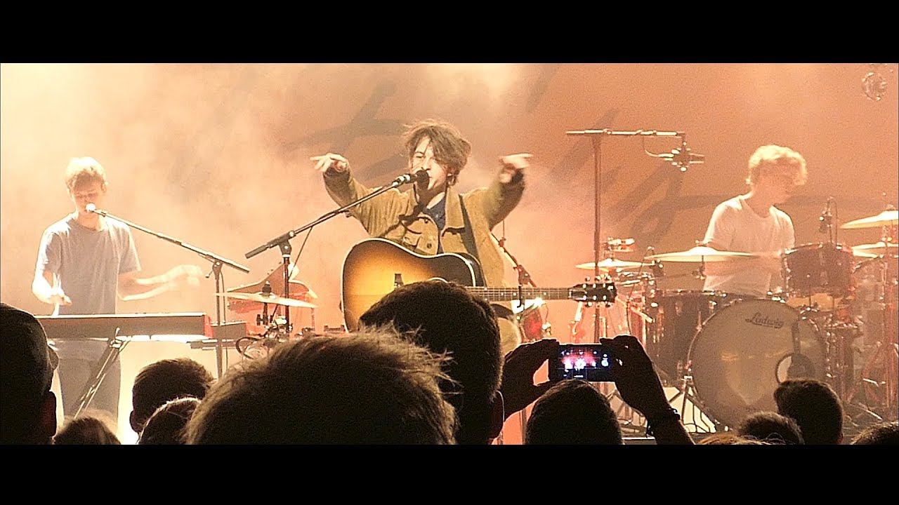 Giant Rooks - New Estate live @ Roxy Ulm 2018 - YouTube