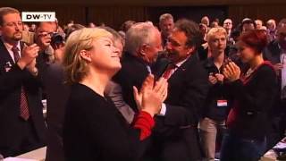 Losing Altitude - the decline of the party The Left | People & Politics