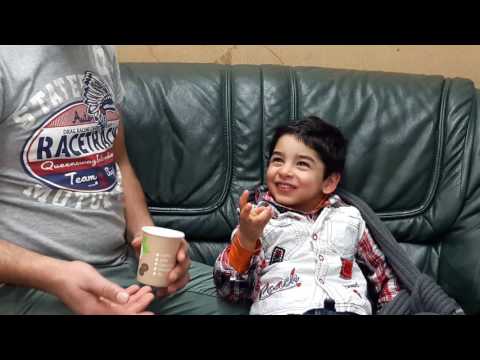 جهاد يلعب تحدي الذوق معي