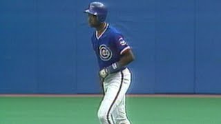 Walton extends hit streak to 30 games in '89
