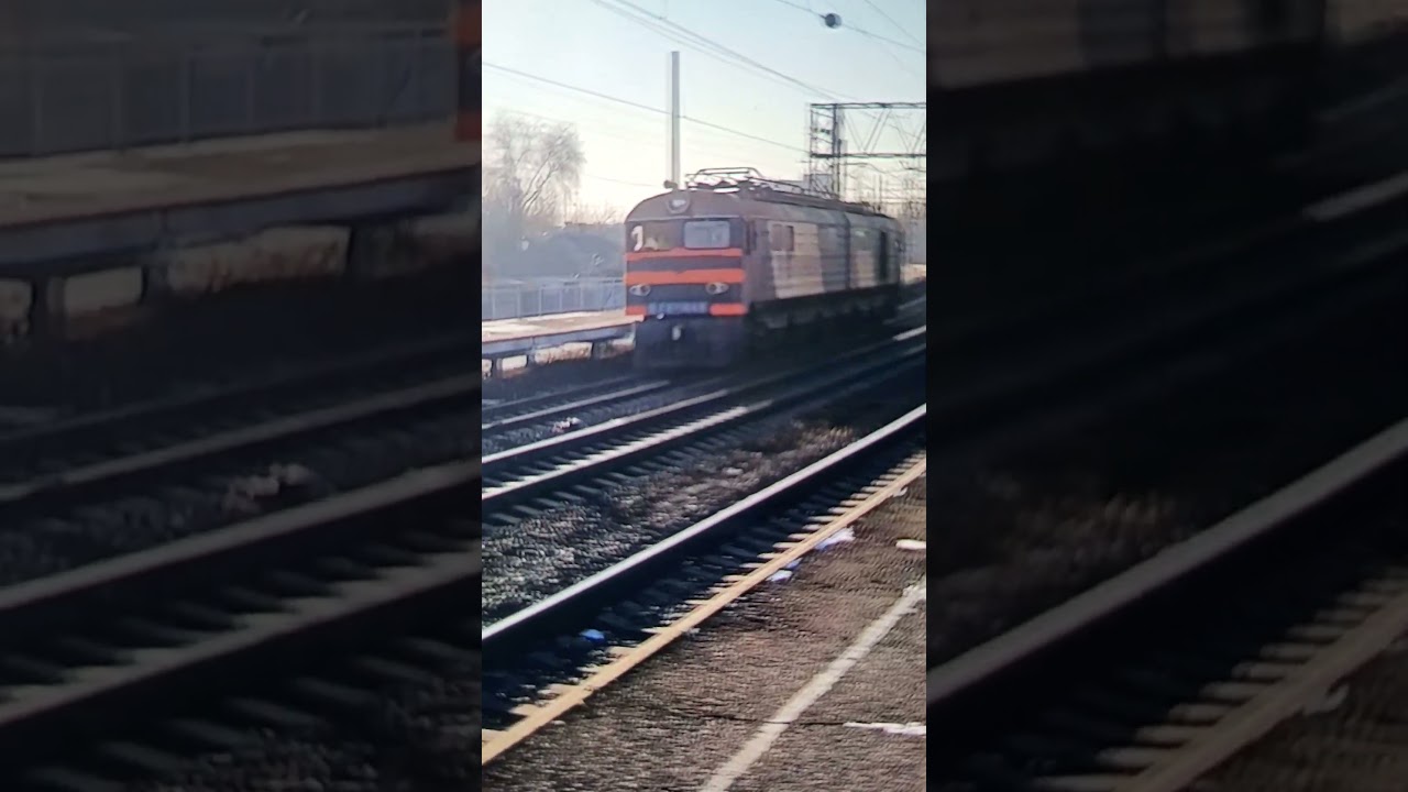 ВЛ8М-1648 едет резервом