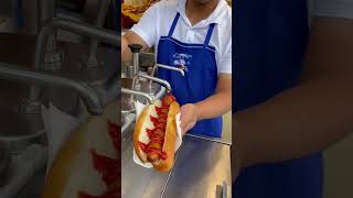 Dice que son los mejores Hotdogs de Barcelona España