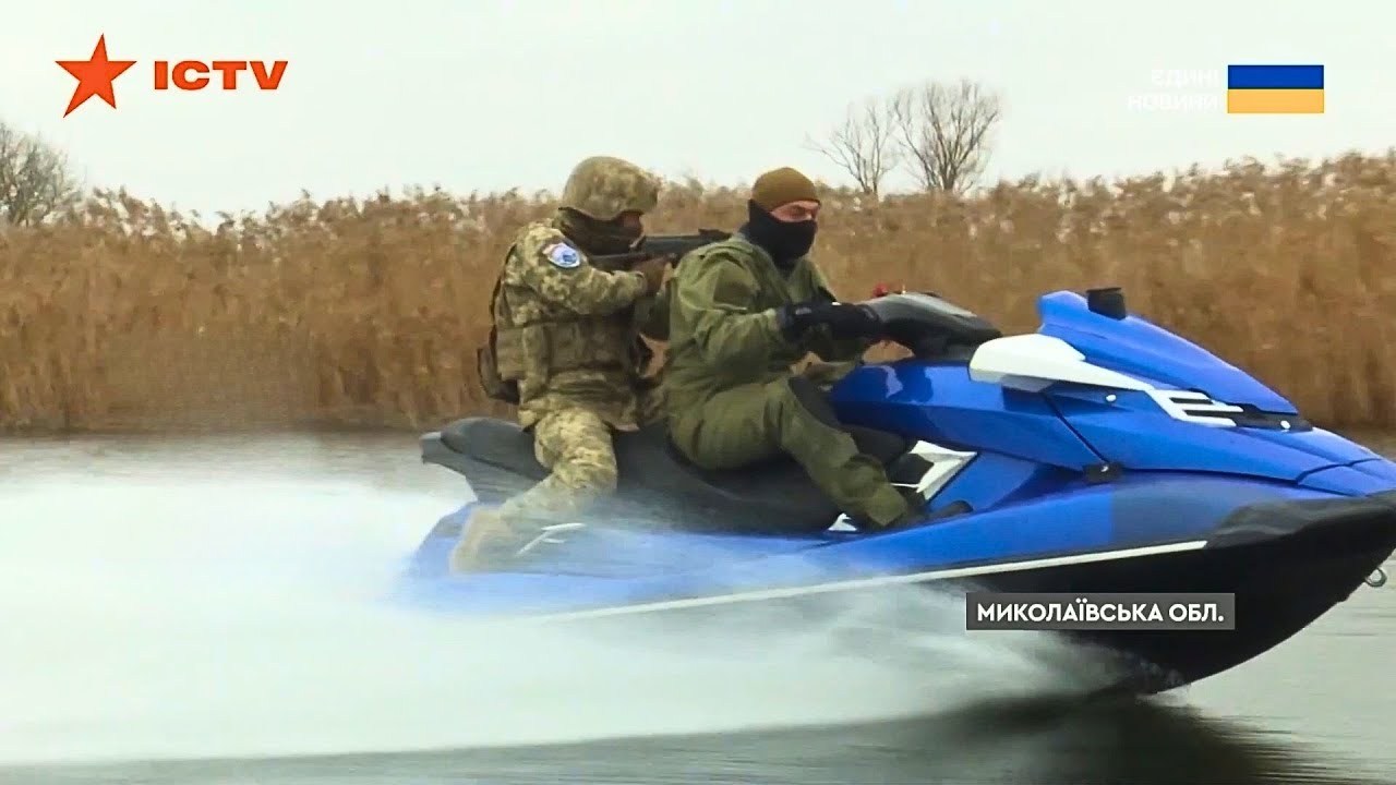 Морпіхи 40 ОБрБО відточують маневри на скутерах