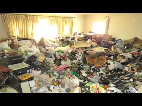 Hoarder Unknowingly Lived With Son's Body For 21 Years