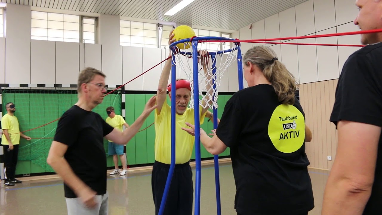 Taubblinde spielen Basketball!