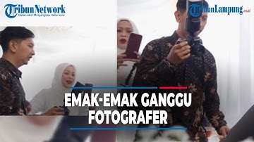 AKSI EMAK-EMAK MINTA FOTOGRAFER MINGGIR SAAT REKAM MOMEN AKAD NIKAH JADI SOROTAN