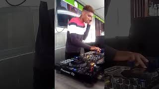 JuniorJazz Deep House Session DJ Mix @juniorjazz1 