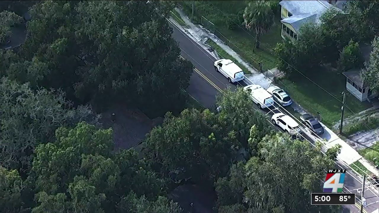 Foul play suspected after woman found dead in Moncrief neighborhood ...