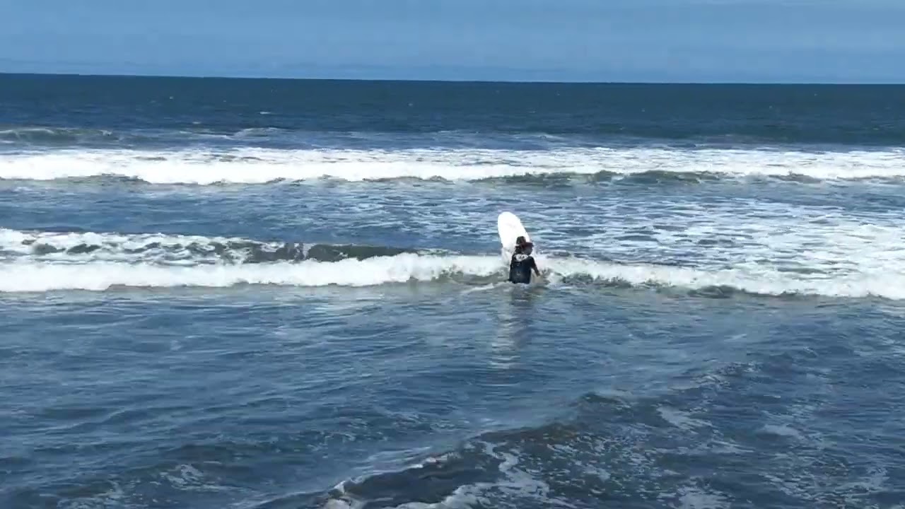 kids surf lessons in El Zonte, El Salvador Bitcoin Beach
